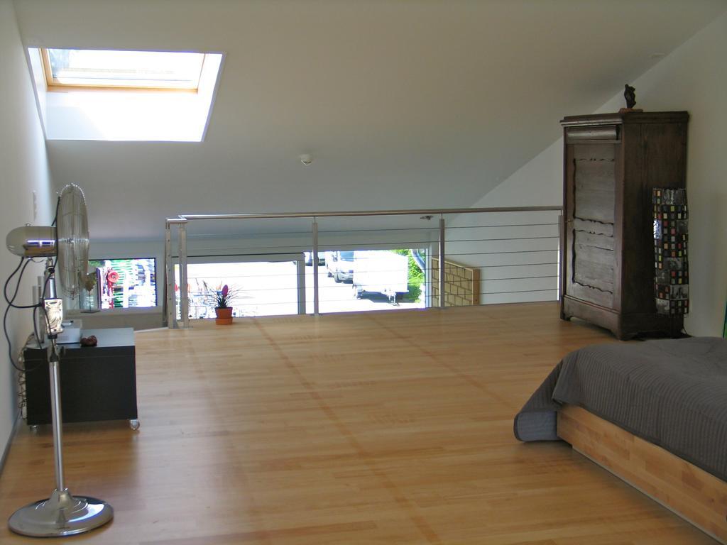 Artist'S Loft Zur Maloya Apartment Ormalingen Стая снимка
